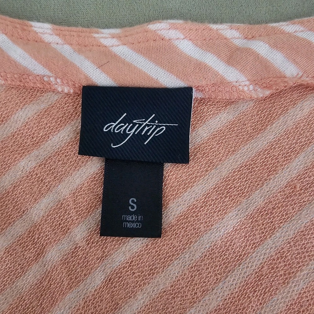 Daytrip Shirt, Women's Size S Orange Whit  Striped 3/4 Sleeve Rayon/spandex - Picture 6 of 8